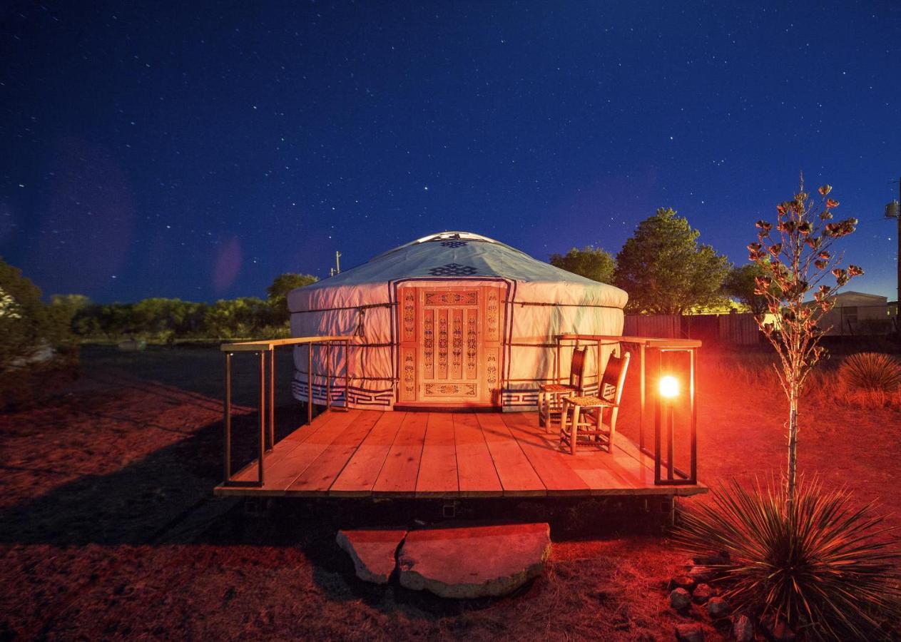 El Cosmico Villa Marfa Luaran gambar