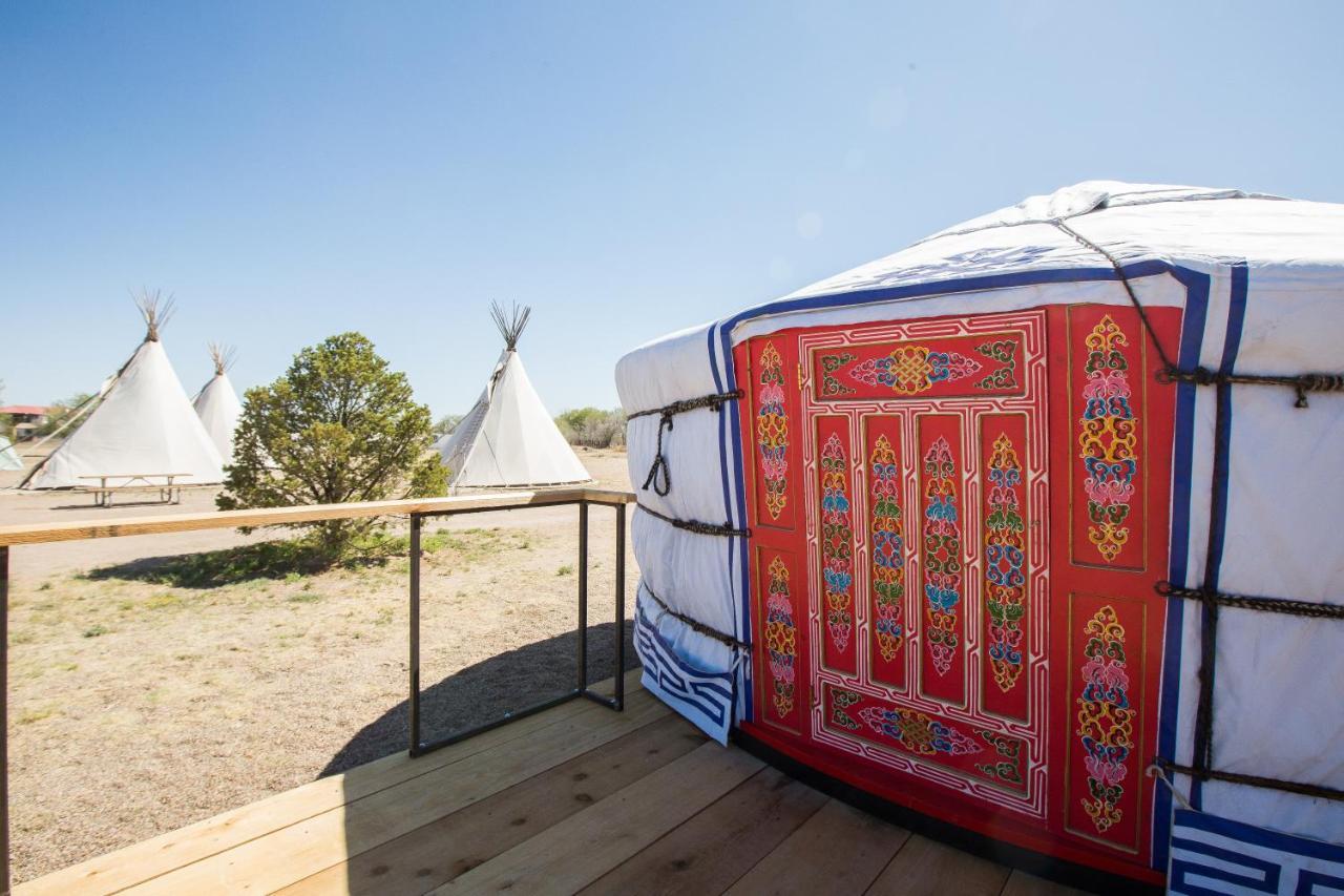 El Cosmico Villa Marfa Luaran gambar