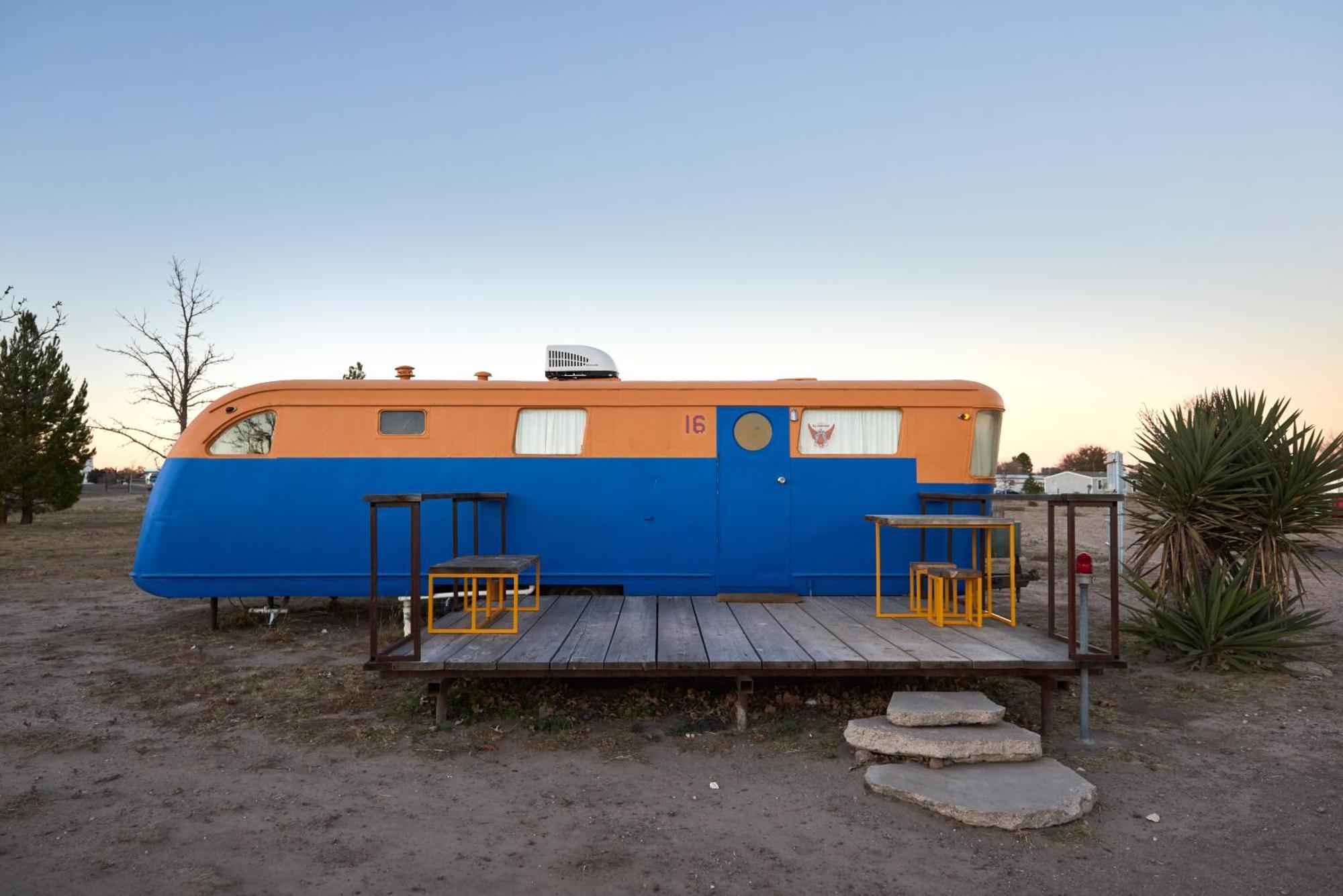 El Cosmico Villa Marfa Luaran gambar