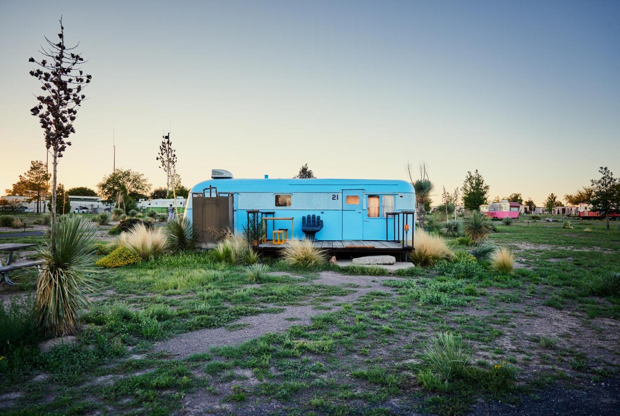 El Cosmico Villa Marfa Luaran gambar