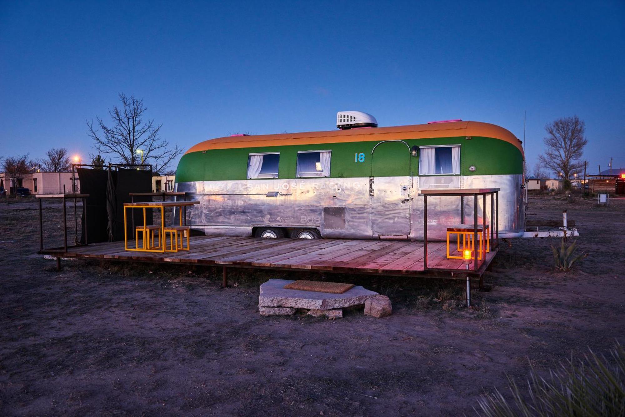 El Cosmico Villa Marfa Luaran gambar